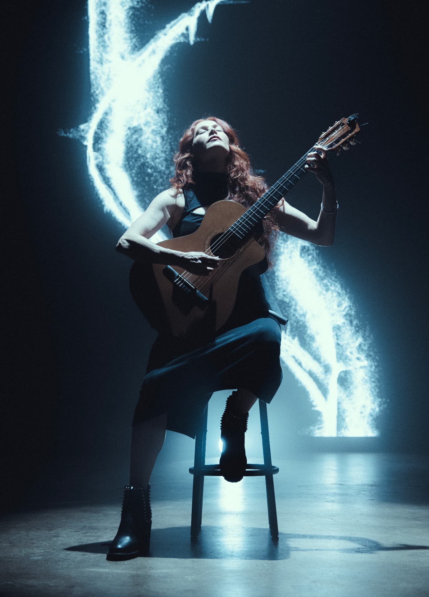 Gretchen Menn — Guitar